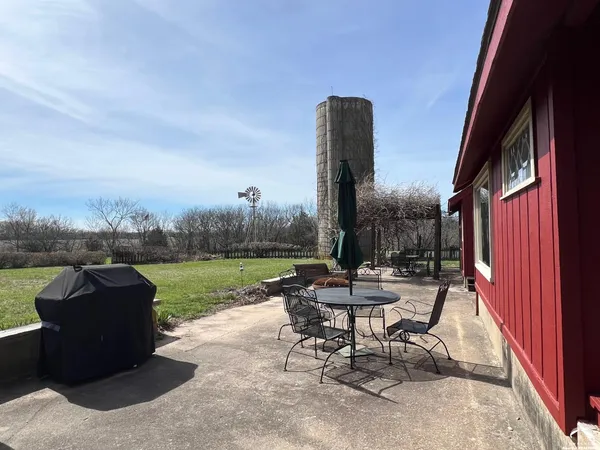 $599,000 | 797 East 1217th Road, Lawrence, KS 66047