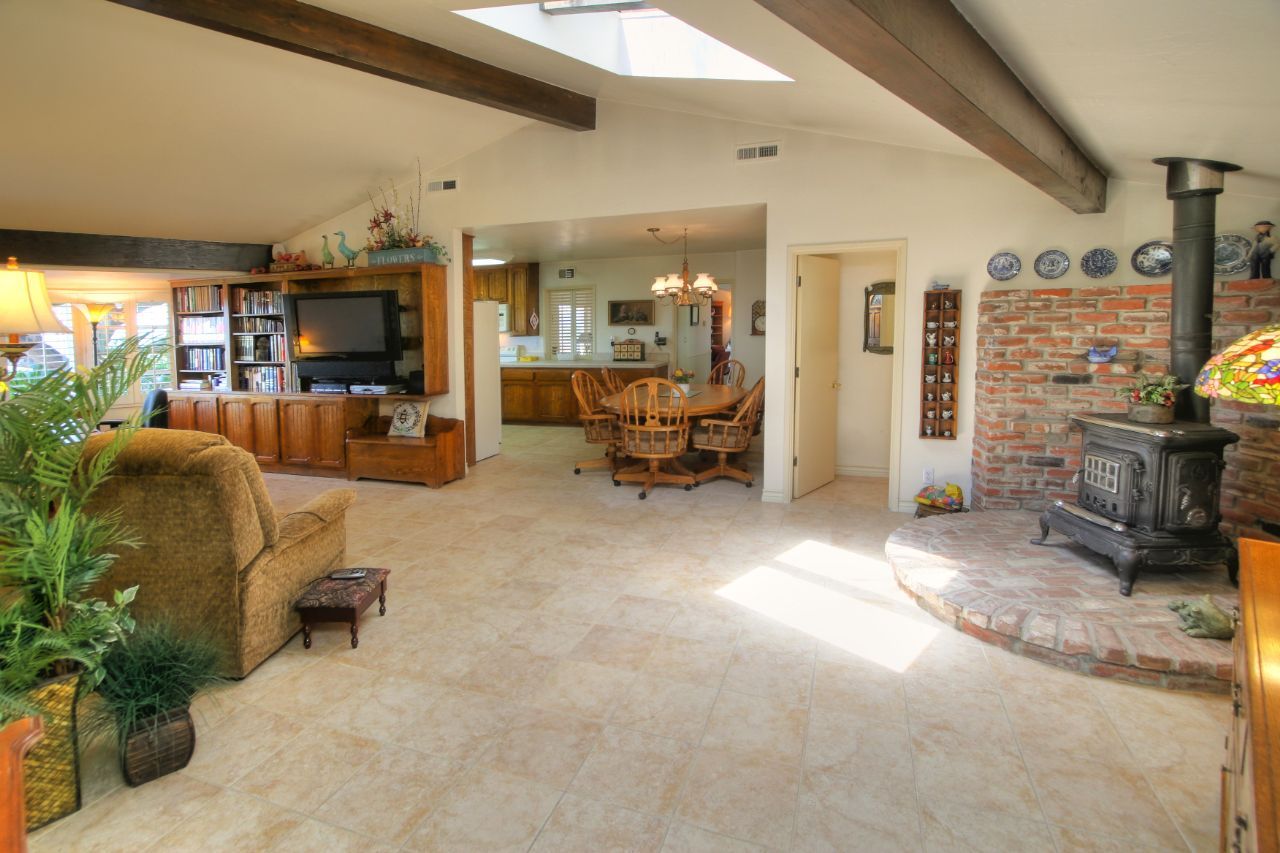 5815 La Goleta Road Santa Barbara, CA 93117 - Photo 5 of 6 Family Room