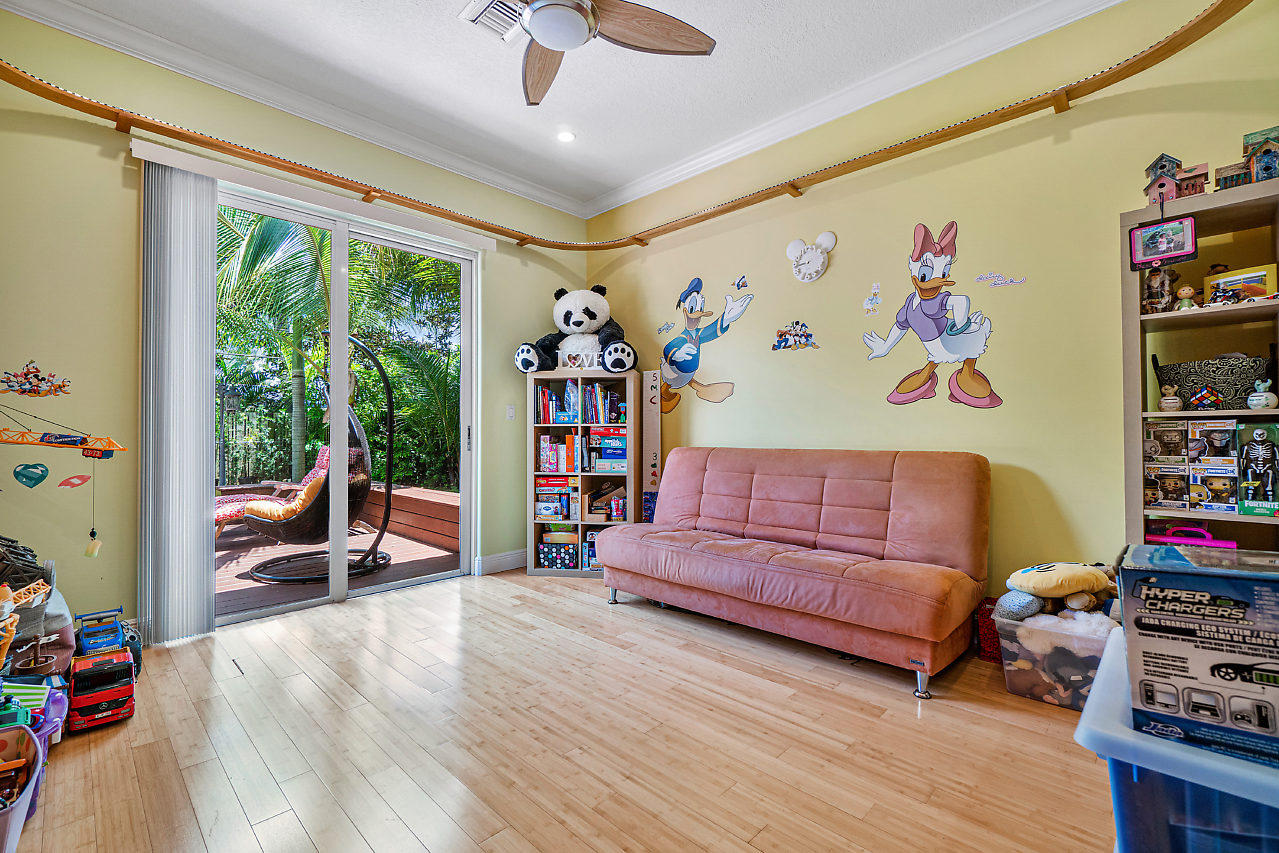 987 Southwest 13th Place Boca Raton, FL 33486 - Photo 23 of 39 Bedroom 3 (downstairs)