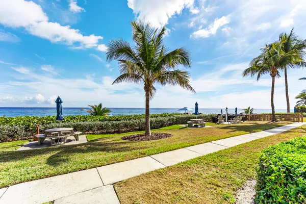 $495,000 | 1149 Hillsboro Mile, Unit 1008, Hillsboro Beach, FL 33064