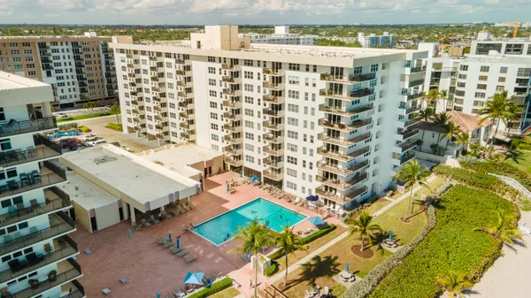 $495,000 | 1149 Hillsboro Mile, Unit 1008, Hillsboro Beach, FL 33064