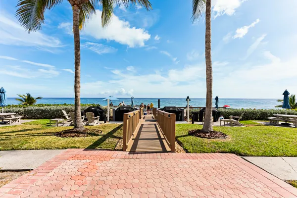 $495,000 | 1149 Hillsboro Mile, Unit 1008, Hillsboro Beach, FL 33064