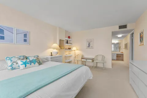 $495,000 | 1149 Hillsboro Mile, Unit 1008, Pompano Beach, FL 33062