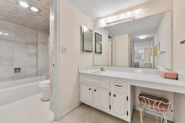 $495,000 | 1149 Hillsboro Mile, Unit 1008, Hillsboro Beach, FL 33064