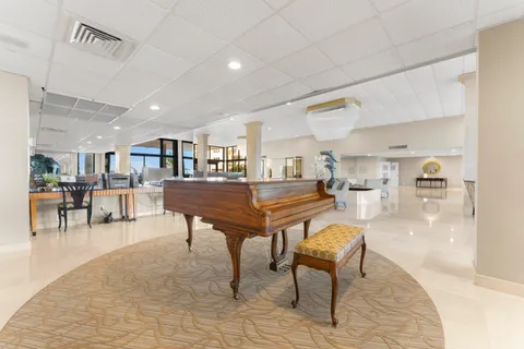 $495,000 | 1149 Hillsboro Mile, Unit 1008, Pompano Beach, FL 33062