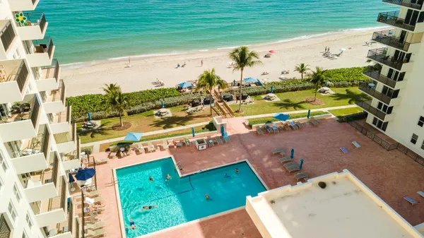 $495,000 | 1149 Hillsboro Mile, Unit 1008, Hillsboro Beach, FL 33064