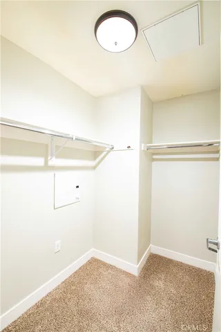 $635,000 | 21301 Erwin Street, Unit 237, Woodland Hills, CA 91367