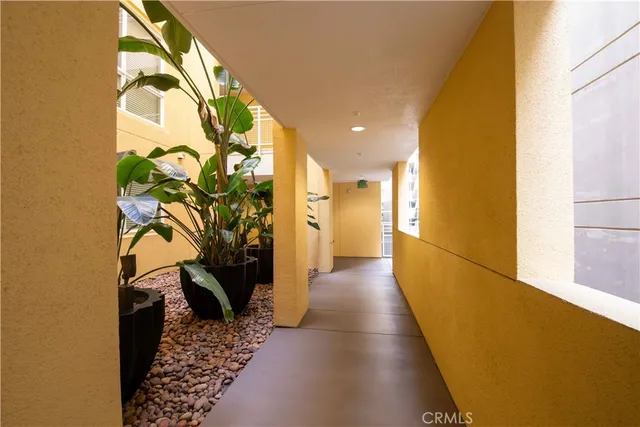 $635,000 | 21301 Erwin Street, Unit 237, Woodland Hills, CA 91367