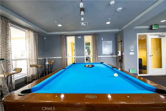 $635,000 | 21301 Erwin Street, Unit 237, Woodland Hills, CA 91367