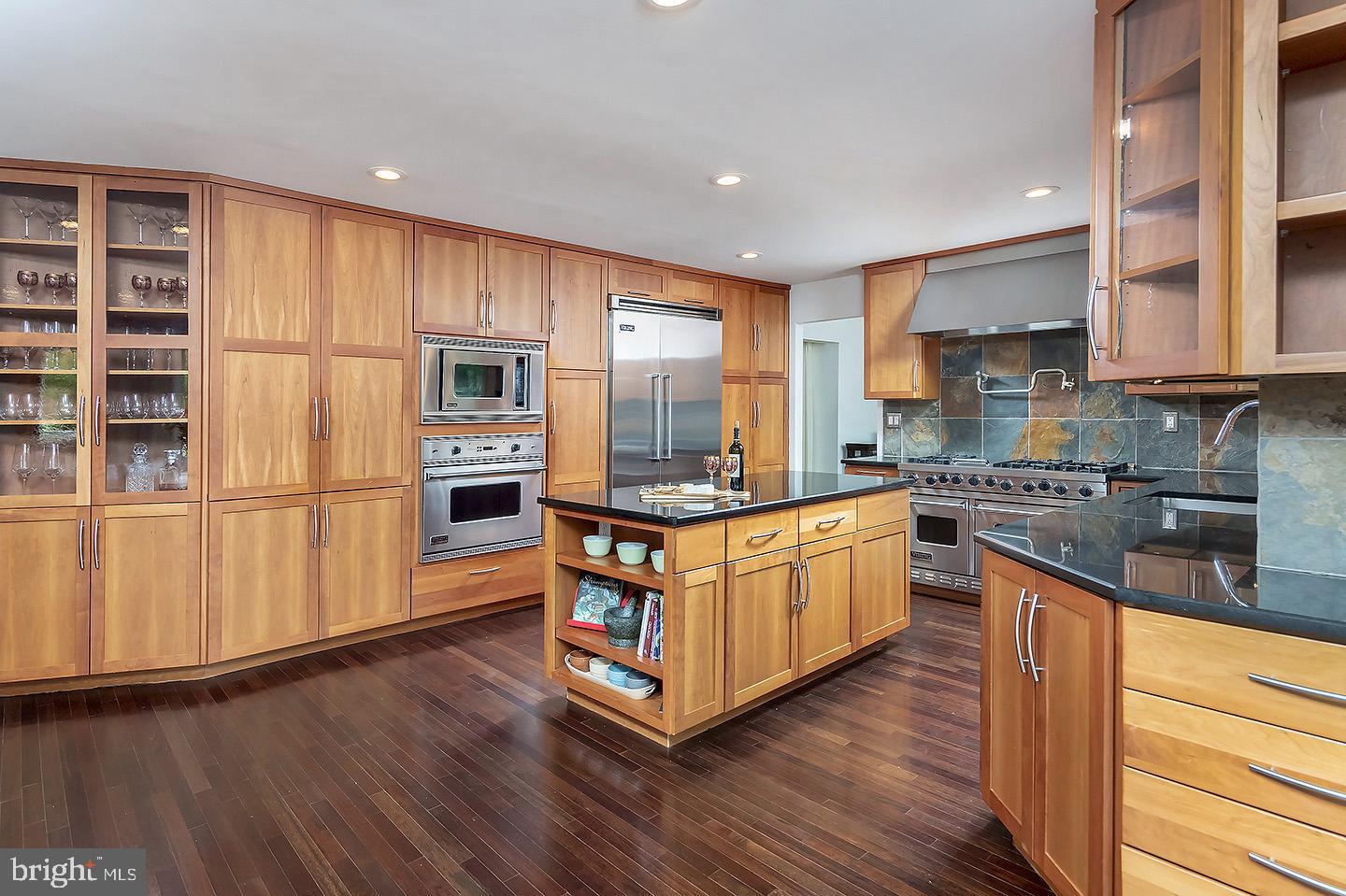 813 New Albany Road Moorestown, NJ 08057 - Photo 14 of 55