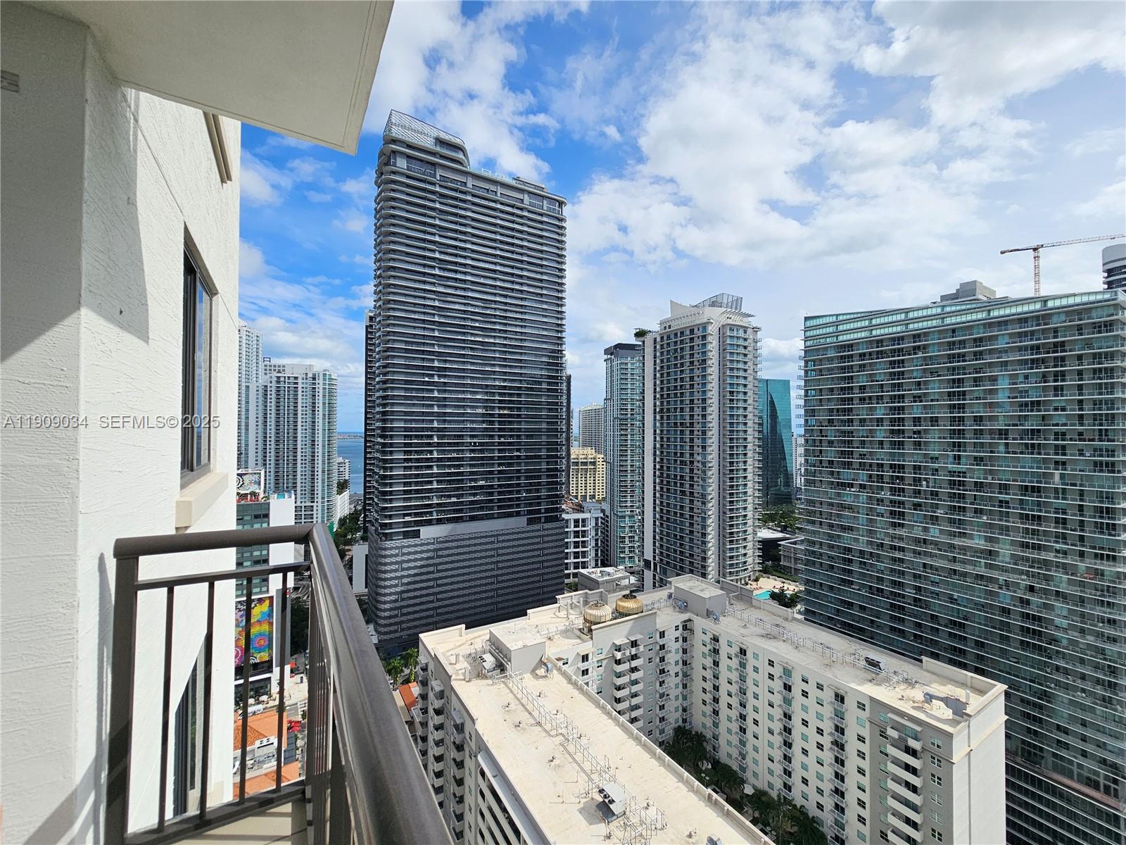 999 Southwest 1st Avenue, Unit 3004 Miami, FL 33130 - Photo 23 of 36 a balcony view with a city view