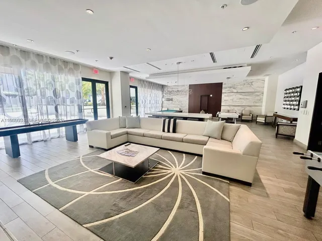 $4,100 | 999 Southwest 1st Avenue, Unit 3004, Miami, FL 33130