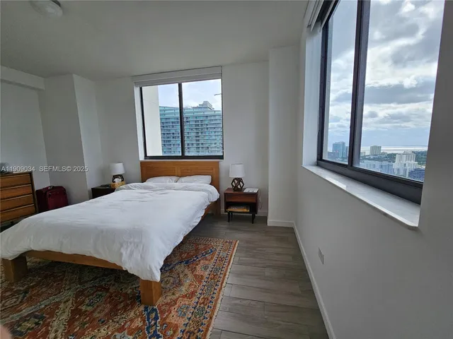 $4,100 | 999 Southwest 1st Avenue, Unit 3004, Miami, FL 33130