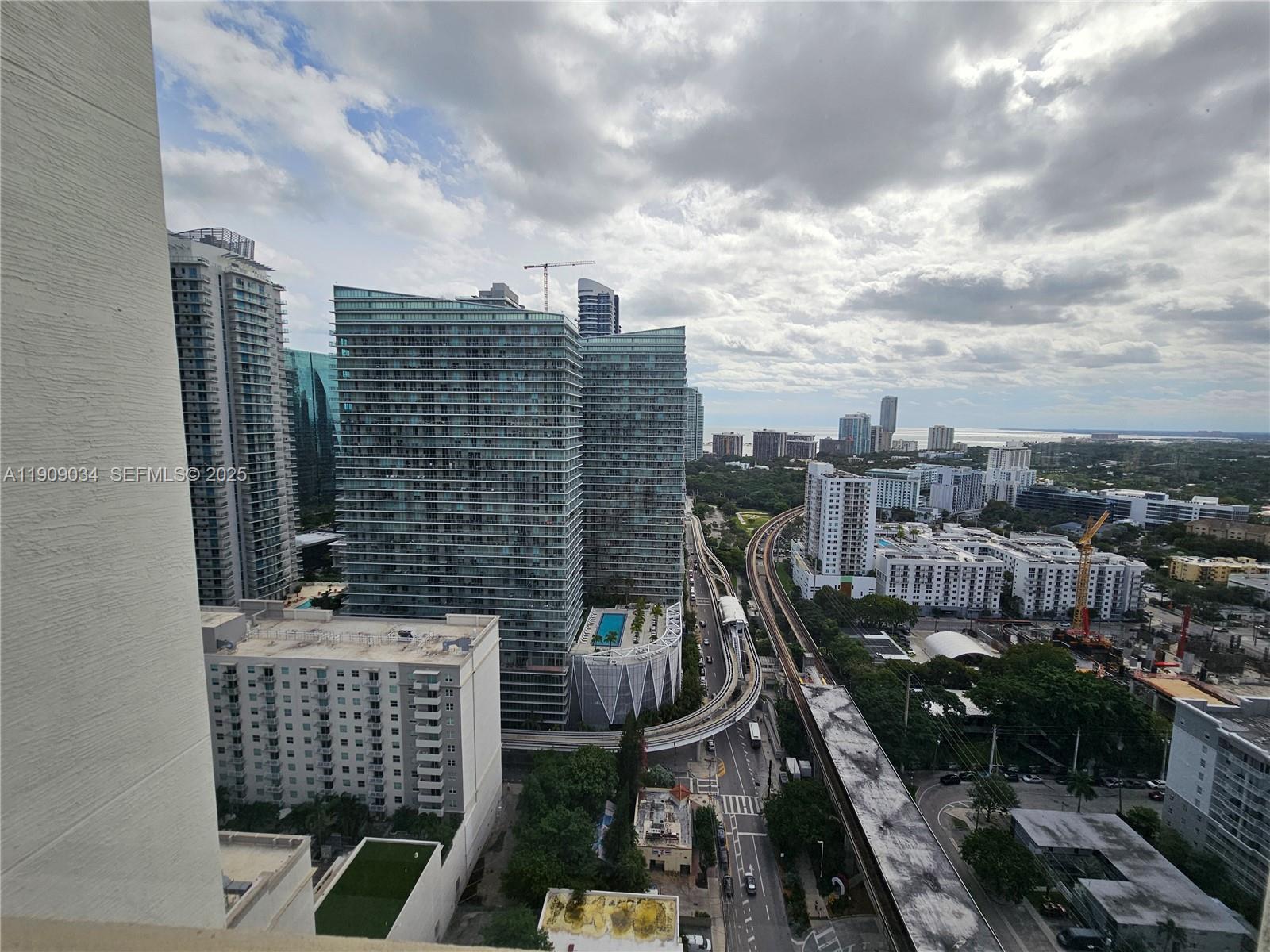 999 Southwest 1st Avenue, Unit 3004 Miami, FL 33130 - Photo 7 of 36 a city view