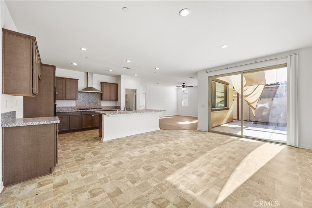 774 Green Court Perris, CA 92571 - Photo 9 of 35