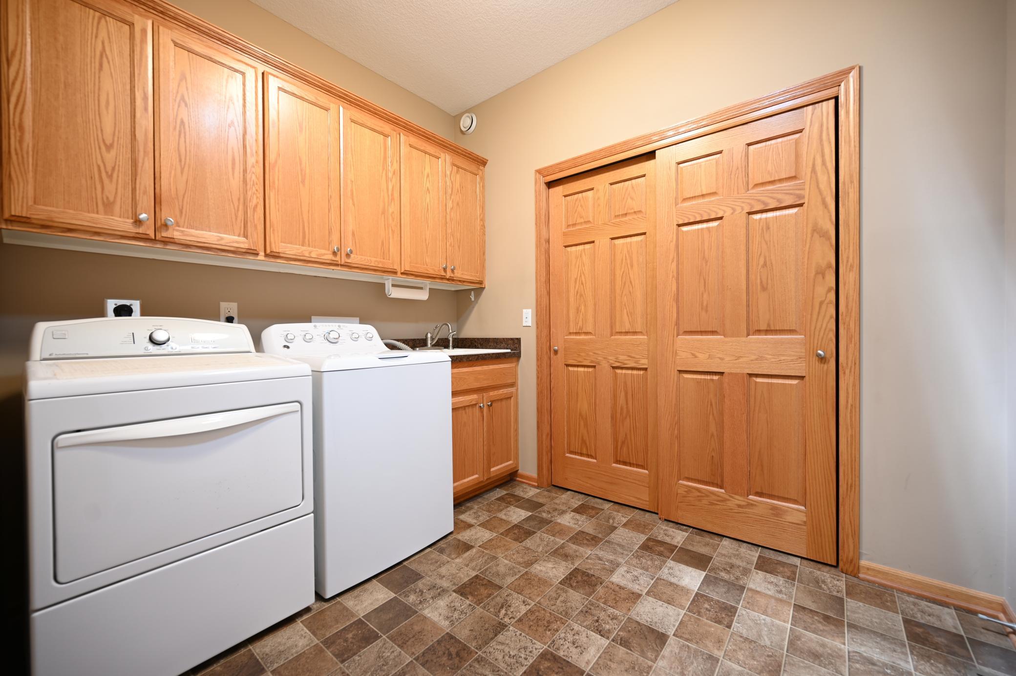 461 Roundhouse Street Shakopee, MN 55379 - Photo 3 of 21