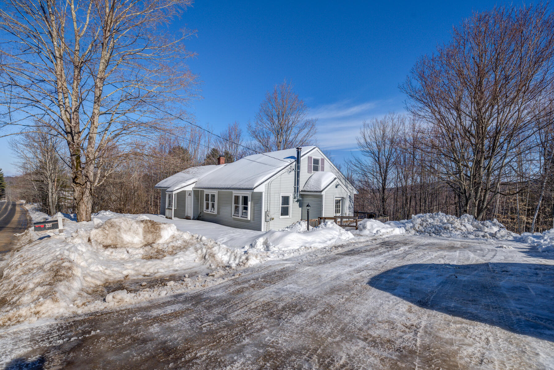 337 Bridgton Road Sebago, ME 04029 - Photo 6 of 32 Side View