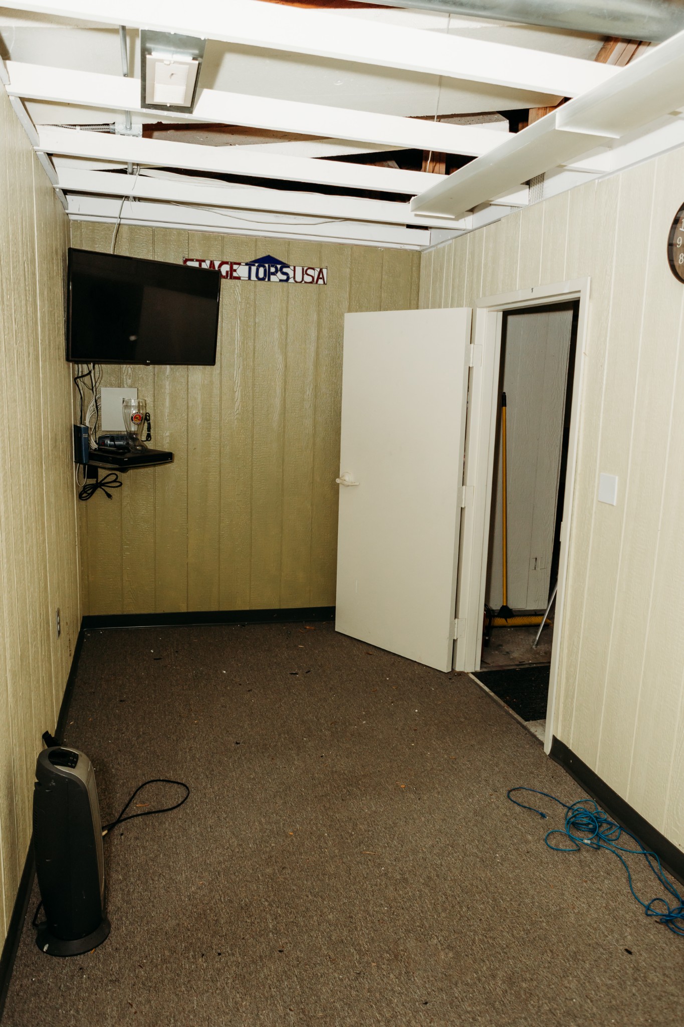 817 Interstate Drive Manchester, TN 37355 - Photo 30 of 38 a view of a room with a storage