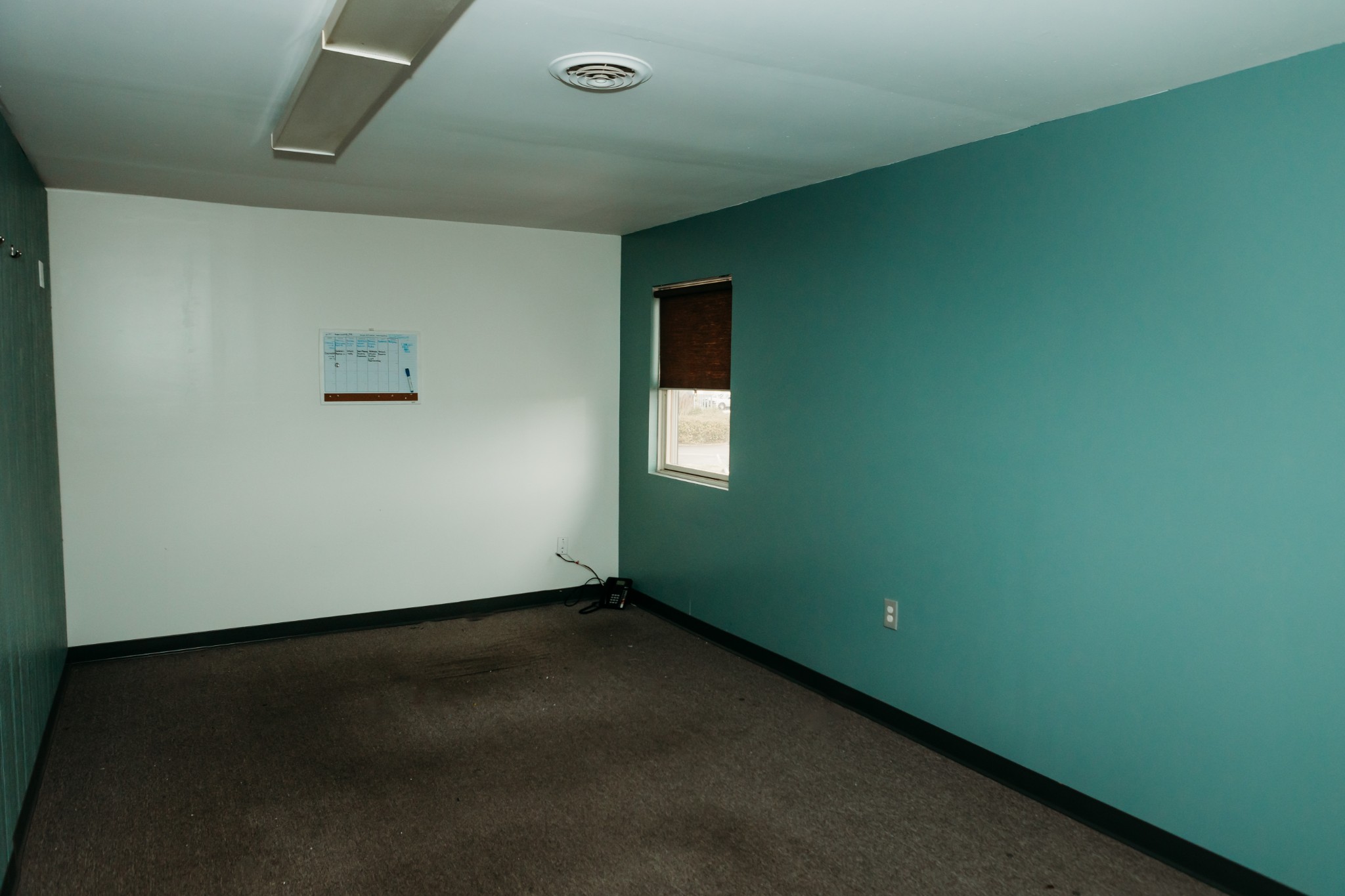 817 Interstate Drive Manchester, TN 37355 - Photo 33 of 38 an empty room with a window