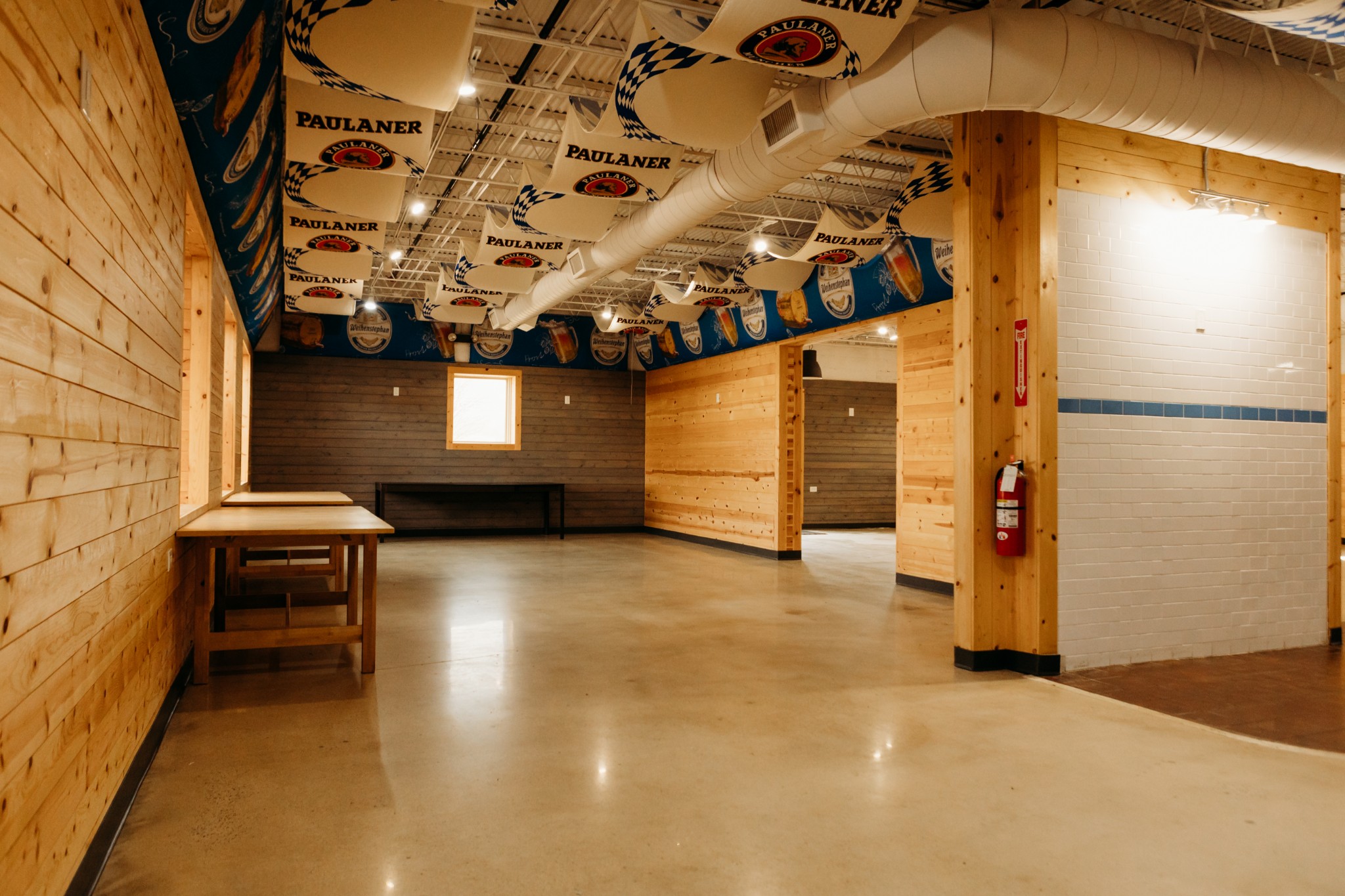 817 Interstate Drive Manchester, TN 37355 - Photo 9 of 38 a view of a patio with table and chairs