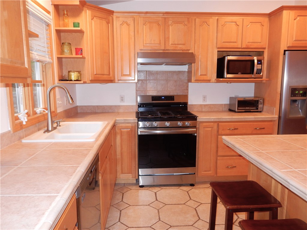 26 Williamsburg Road Henrietta, NY 14534 - Photo 9 of 26