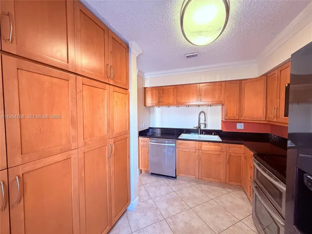 $3,000 | 14832 Southwest 91st Terrace, Unit 14832, Miami, FL 33196