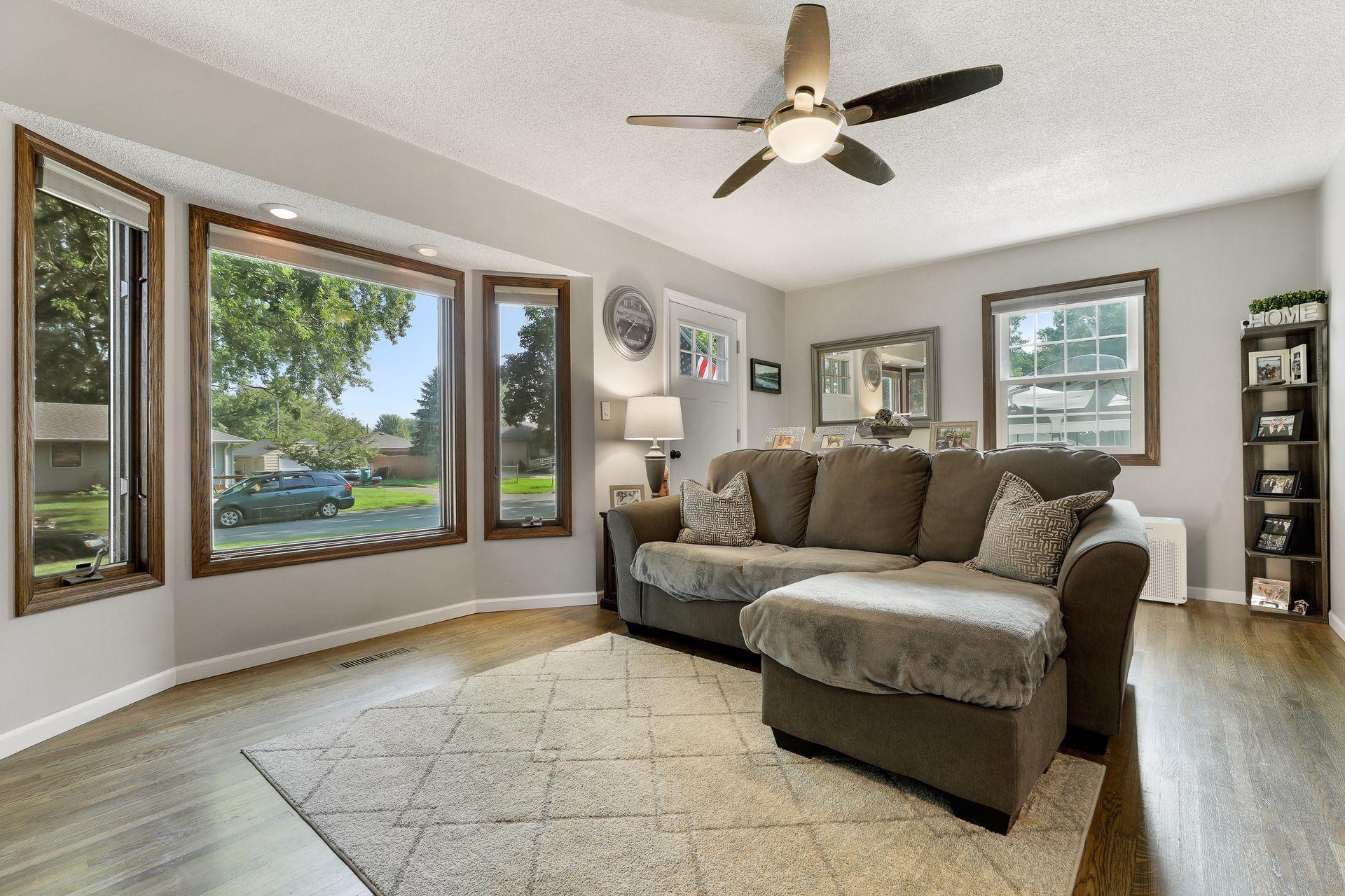 1770 Hillview Road Shoreview, MN 55126 - Photo 8 of 39 Gallery Image 8
