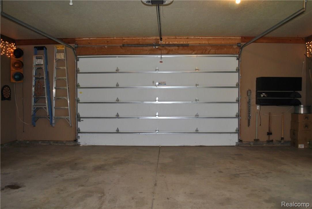 2497 East Clyde Road Howell, MI 48855 - Photo 75 of 95 30' x 40' 2nd Garage