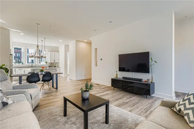 $4,300 | 1251 Chelsea Circle Northwest, Atlanta, GA 30318