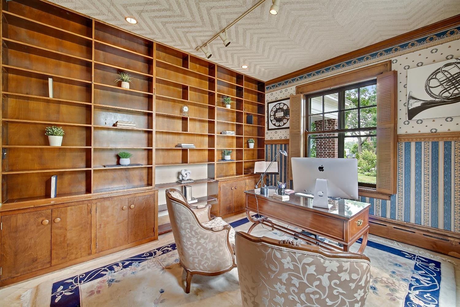 18 Glendale Park Hammond, IN 46320 - Photo 16 of 46 1500x1000