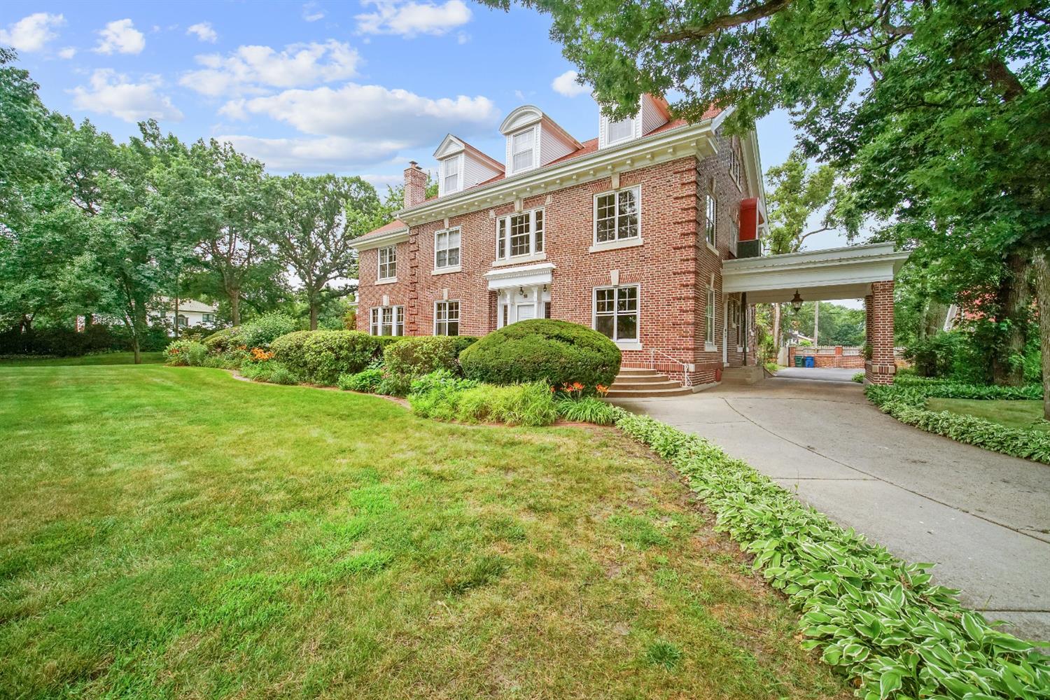 18 Glendale Park Hammond, IN 46320 - Photo 4 of 46 1500x1000