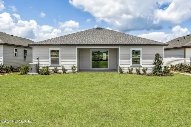 $327,900 | 3302 Mission Oak Place, Green Cove Springs, FL 32043