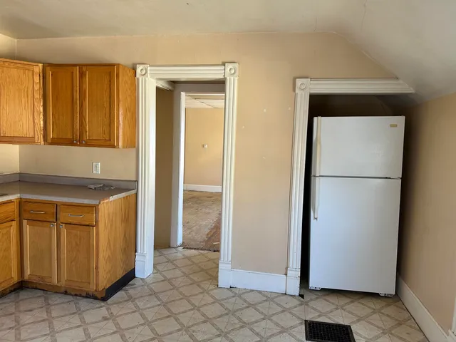 $75,000 | 1109 South Carroll Avenue, Freeport, IL 61032