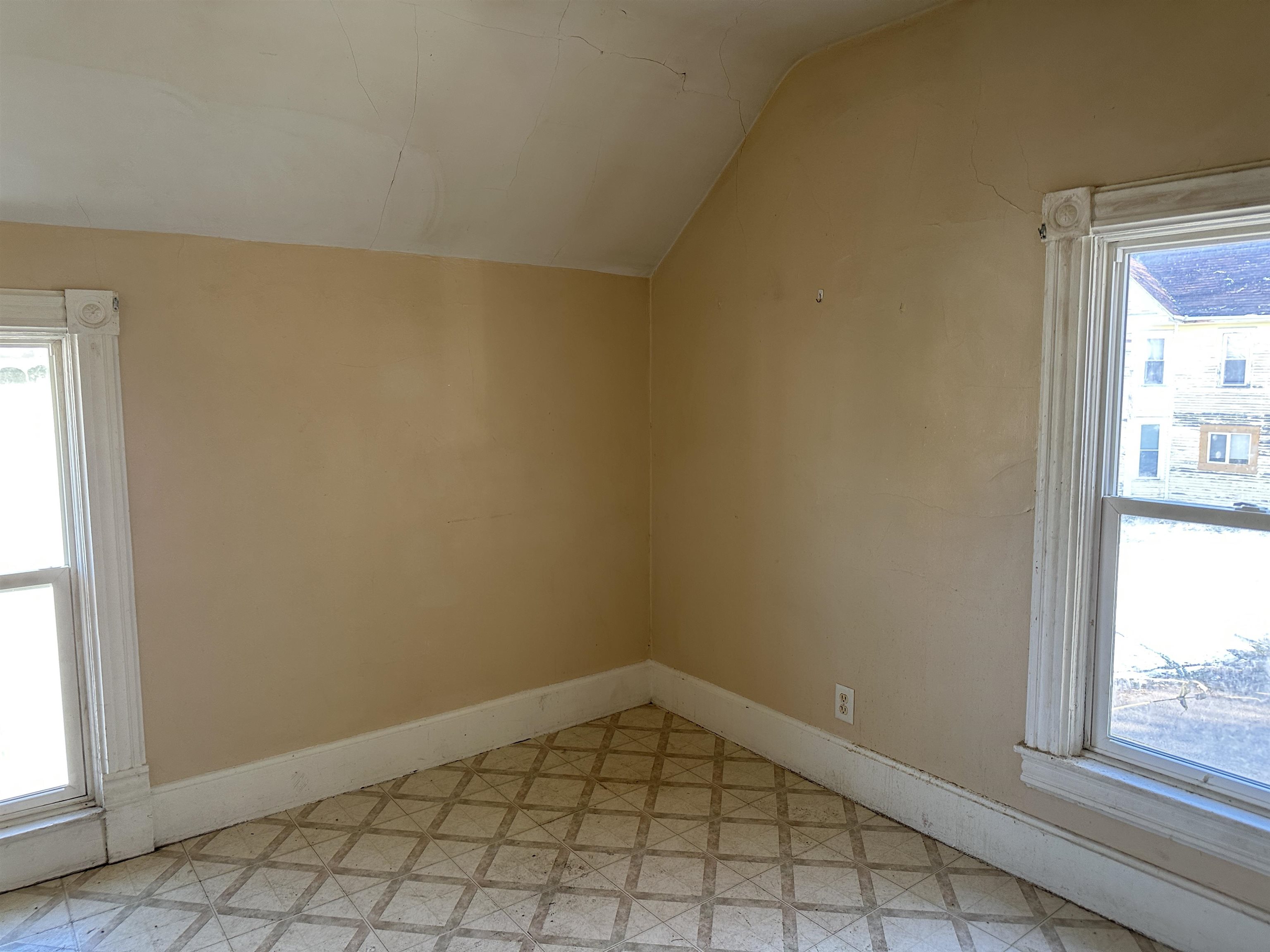 1109 South Carroll Avenue Freeport, IL 61032 - Photo 22 of 34 a view of an empty room and window
