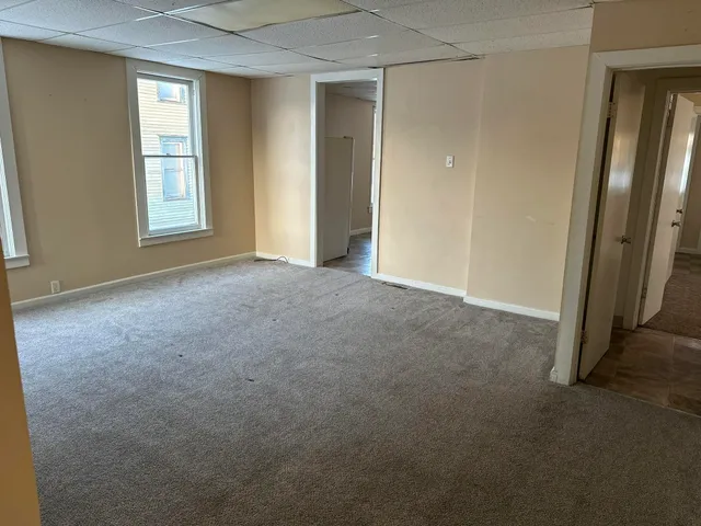 $75,000 | 1109 South Carroll Avenue, Freeport, IL 61032