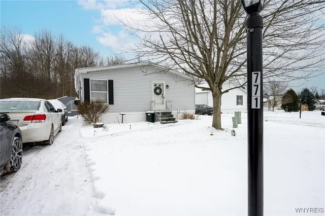 $96,300 | 771 Thomas Lane, Evans, NY 14006