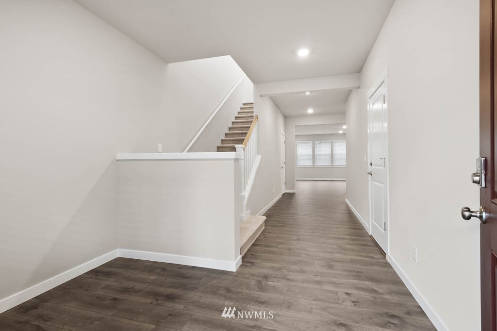 14 181st Street Southeast, Unit 6 Bothell, WA 98012 - Photo 3 of 31