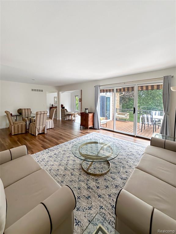 457 Lake Forest Road Rochester, MI 48309 - Photo 5 of 24