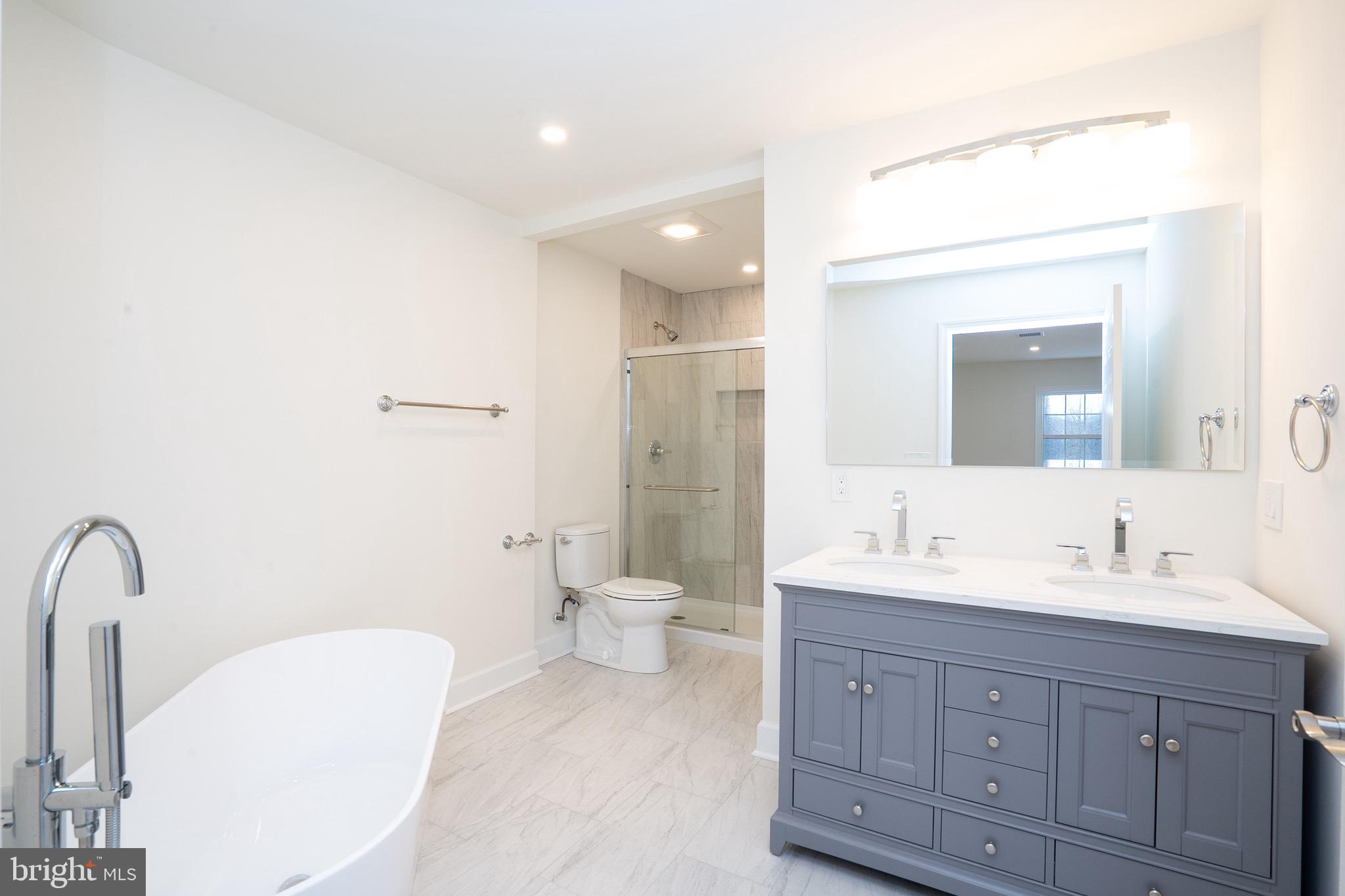 150 Windsor Road Robbinsville, NJ 08691 - Photo 43 of 60 Primary Bathroom En-suite