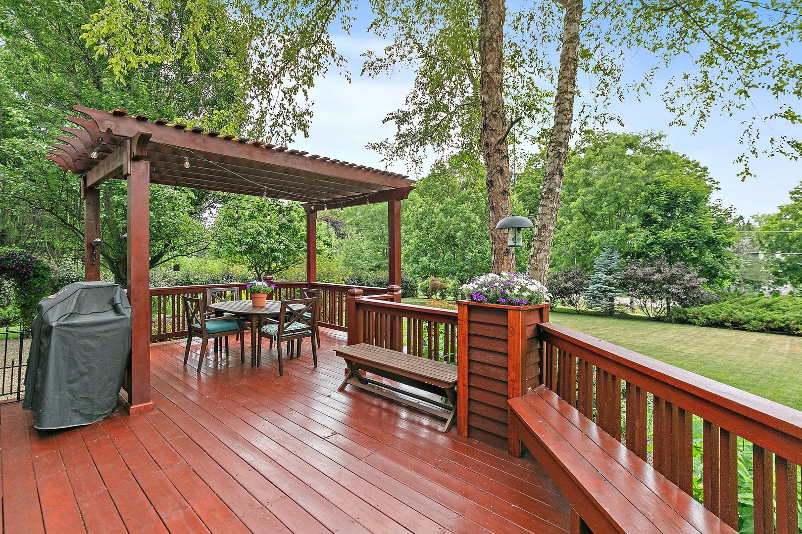3908 Farmstead Road Carpentersville, IL 60110 - Photo 32 of 47 a view of balcony with chairs and wooden fence