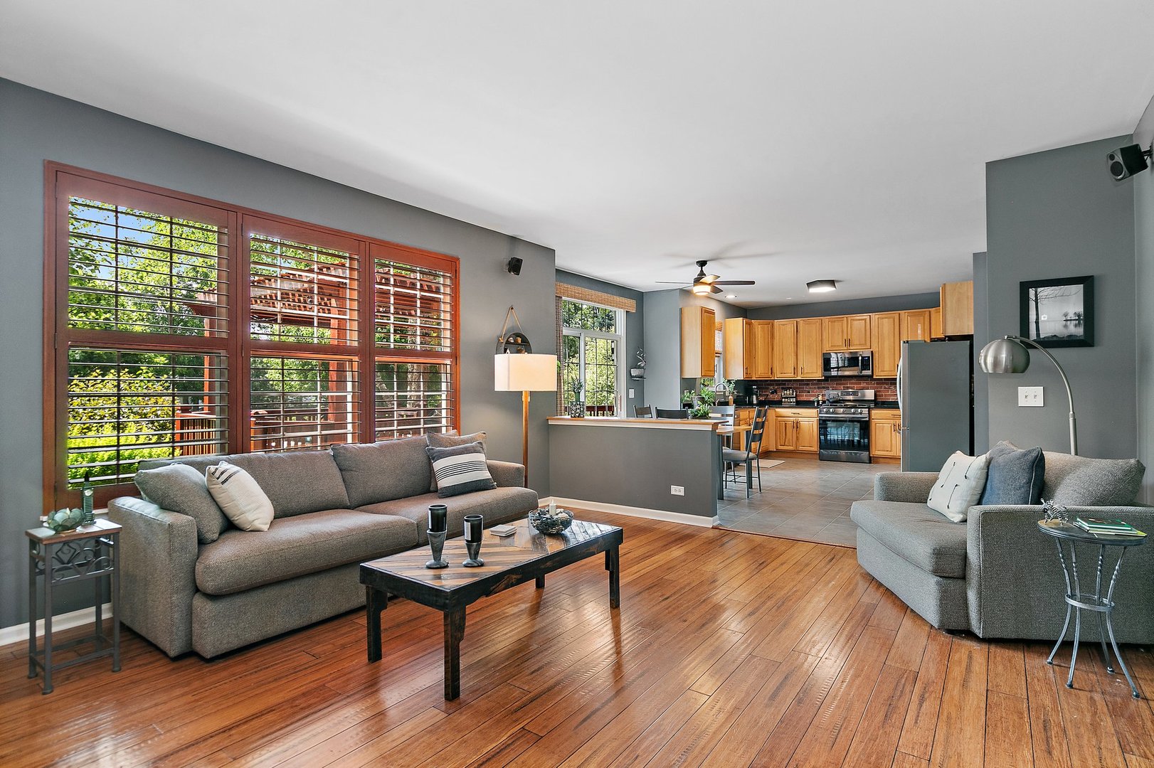 3908 Farmstead Road Carpentersville, IL 60110 - Photo 10 of 47 a living room with furniture and a large window