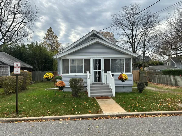 $3,500 | 517 Flint Street, Greenport, NY 11944