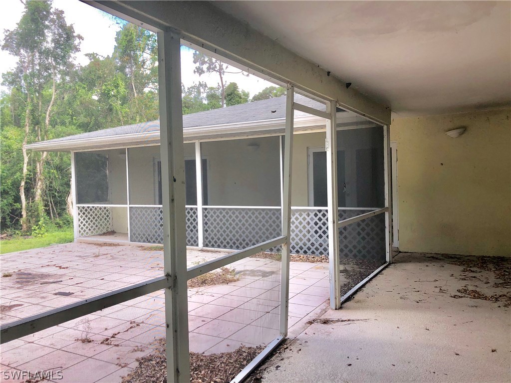 7206 Jasmine Road Fort Myers, FL 33967 - Photo 28 of 29 a view of backyard