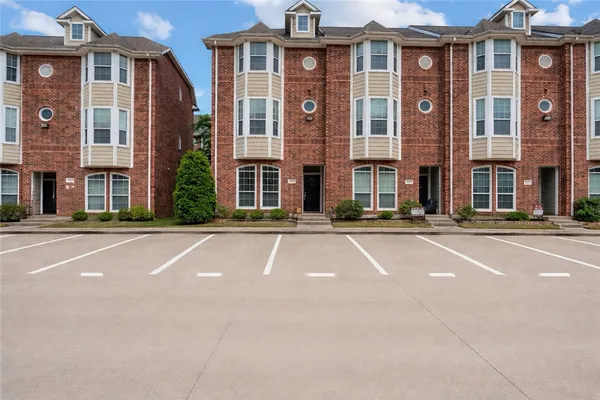 $329,999 | 1198 Jones-Butler Road, Unit 1001, College Station, TX 77840