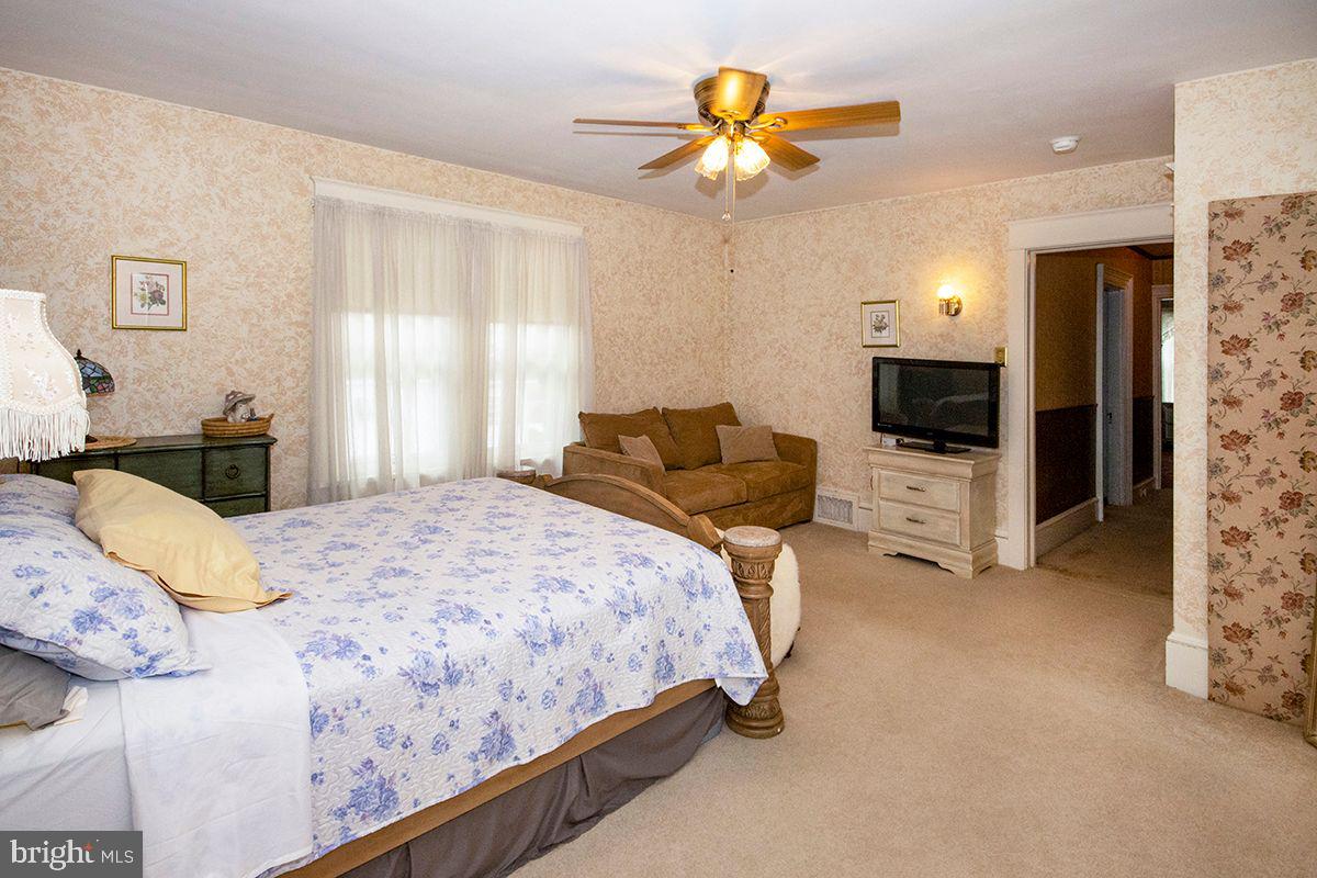 339 Central Avenue Hammonton, NJ 08037 - Photo 30 of 56 Bedroom #4