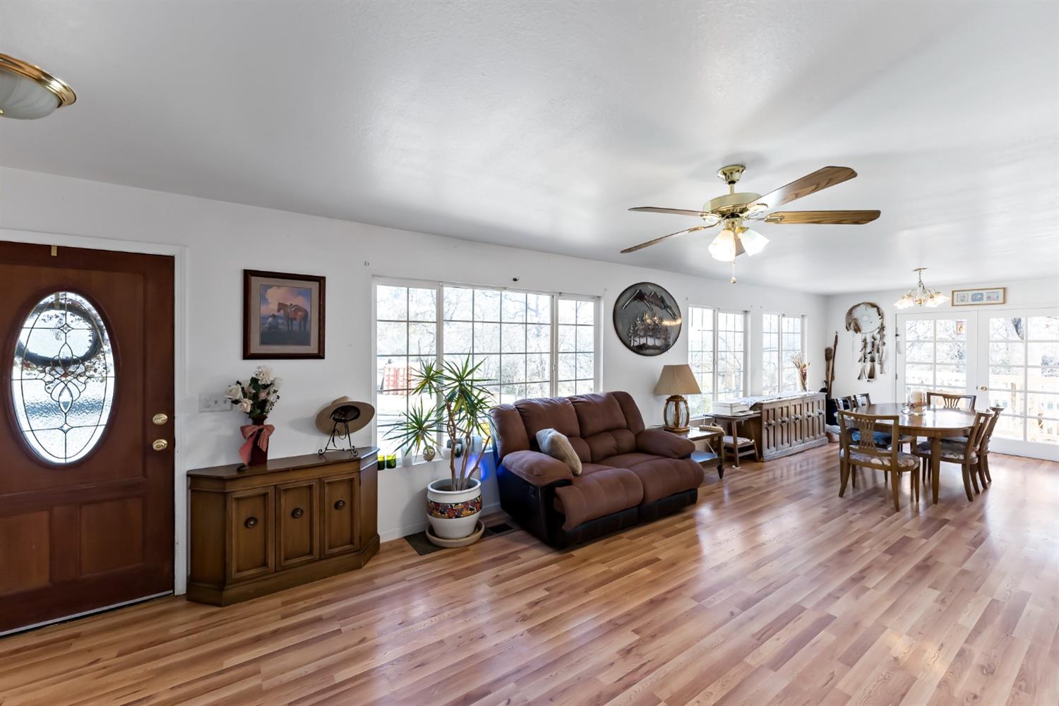 32872 Meadow Ridge Road Coarsegold, CA 93614 - Photo 3 of 28 Gallery Image 3