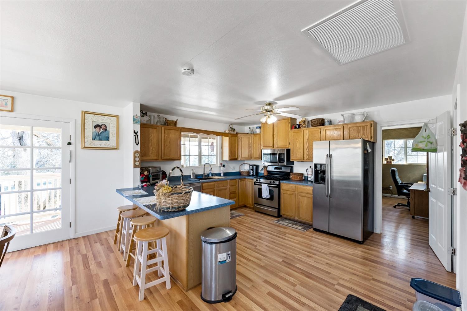32872 Meadow Ridge Road Coarsegold, CA 93614 - Photo 4 of 28 Gallery Image 4