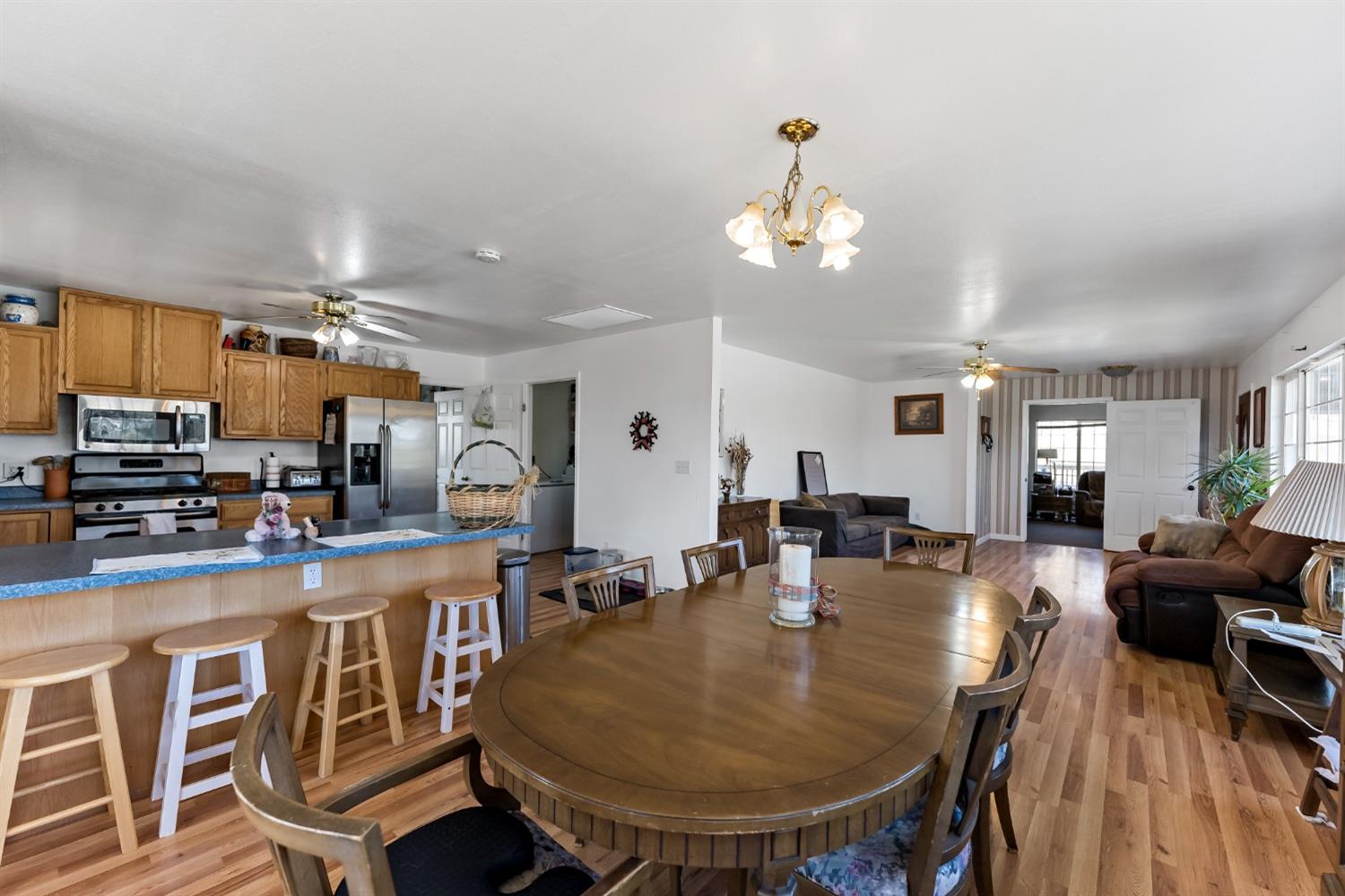 32872 Meadow Ridge Road Coarsegold, CA 93614 - Photo 6 of 28 Gallery Image 6