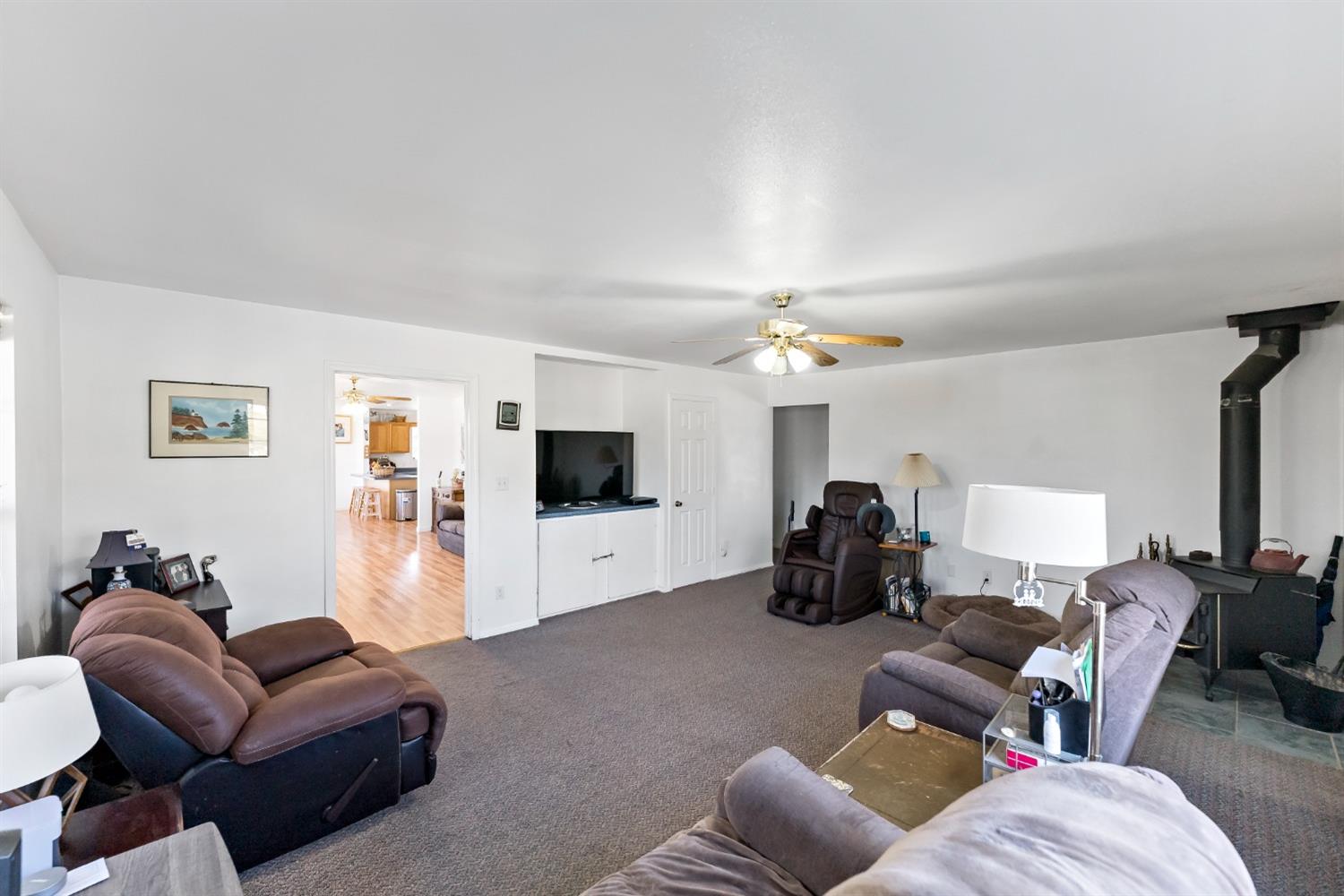 32872 Meadow Ridge Road Coarsegold, CA 93614 - Photo 9 of 28 Gallery Image 9