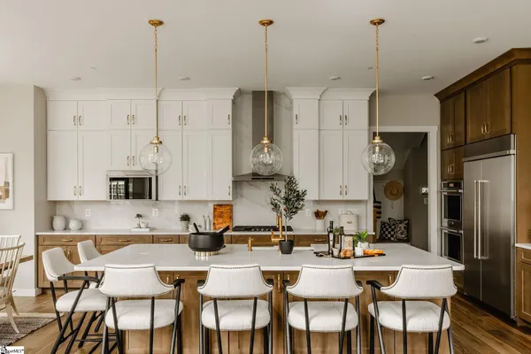 $899,900 | 40 Nivie Lane, Simpsonville, SC 29681